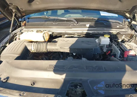 2019 Ram 1500 Big Horn/Lone Star 4X4 5'7 Box из США, поврежденный, VIN 1C6RRFFG3KN818677